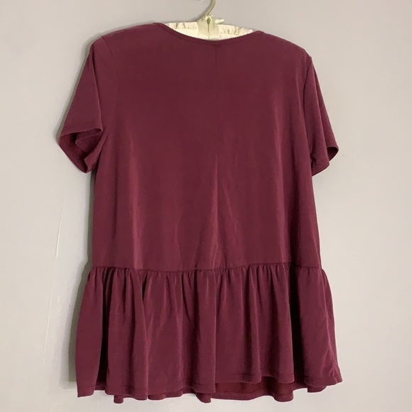 Alya Embroidered peplum top merlot wine short sleeve shirt medium women’s top - Picture 6 of 6